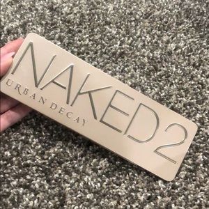 Urban Decay Naked 2 eyeshadow palette